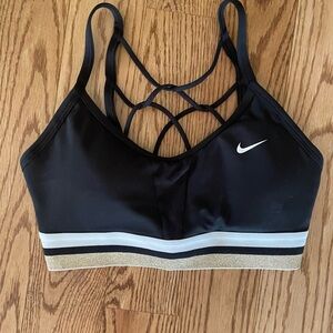 Nike athletic sports bra
